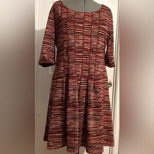 CLEARANCE Luxology dress  XL great condition. Listing is dress belt not included